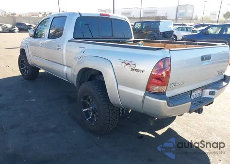 2007 Toyota Tacoma Prerunner V6 z USA, uszkodzony, nr VIN 5TEKU72N17Z330920